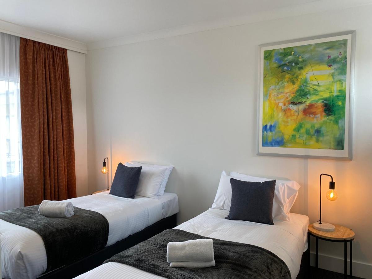 The Astor Hotel Motel Goulburn Buitenkant foto