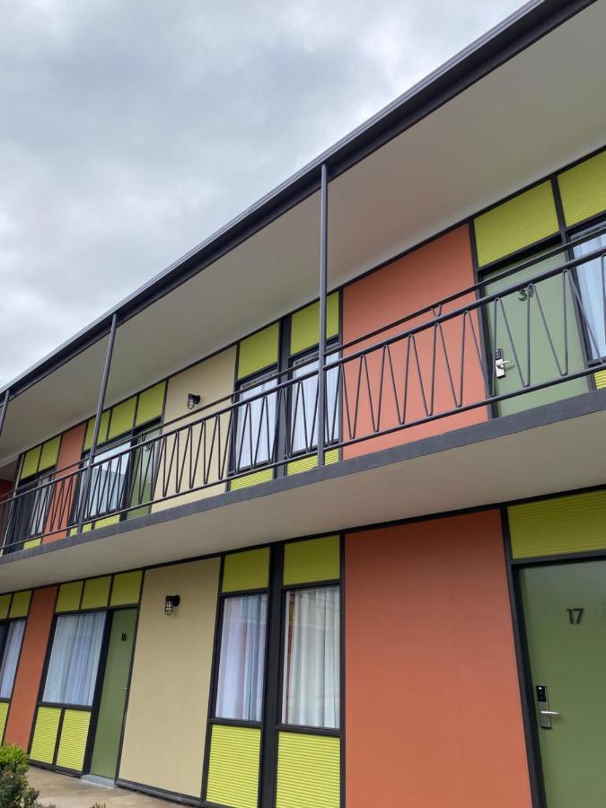 The Astor Hotel Motel Goulburn Buitenkant foto