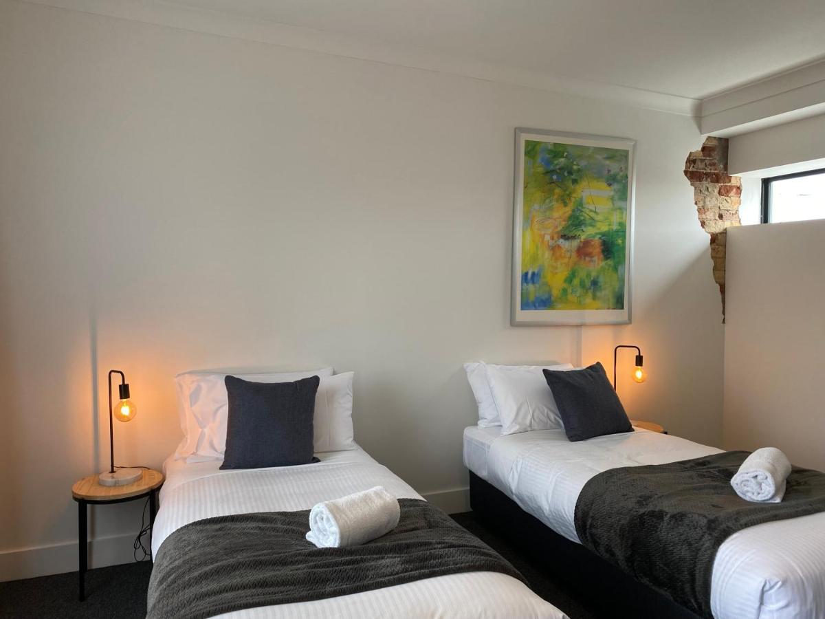 The Astor Hotel Motel Goulburn Buitenkant foto