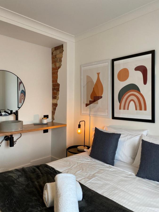 The Astor Hotel Motel Goulburn Buitenkant foto