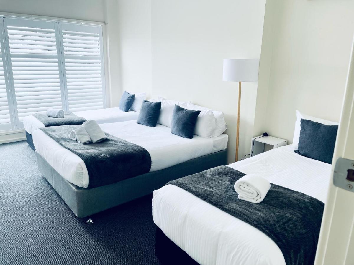 The Astor Hotel Motel Goulburn Buitenkant foto